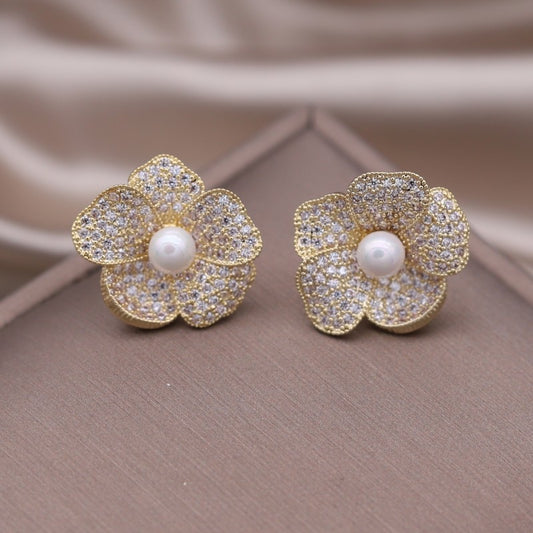 14k gold plated, Flower Pearl Earrings